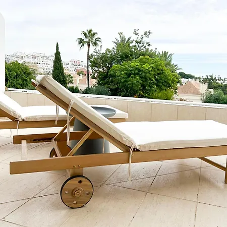 Luxe Del Golf - Brisas アパート