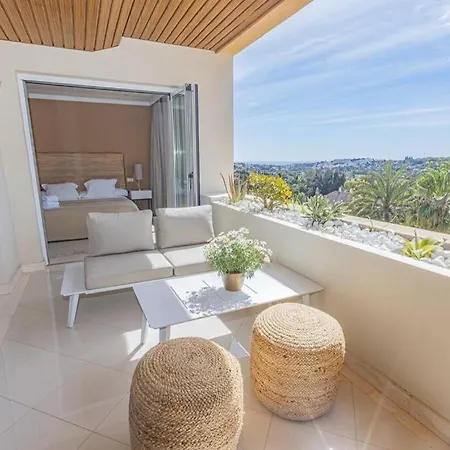 Luxe Del Golf - Brisas *