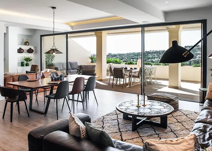 Luxe Del Golf - Brisas *