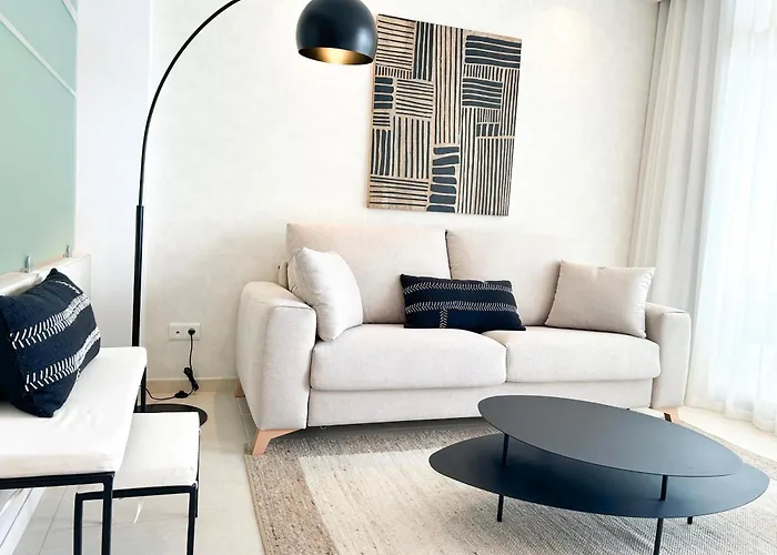 Luxe Del Golf - Brisas *