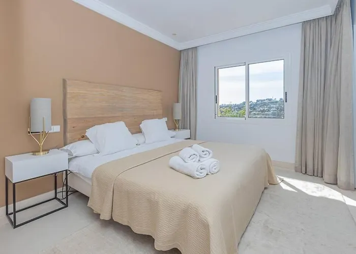 Luxe Del Golf - Brisas *