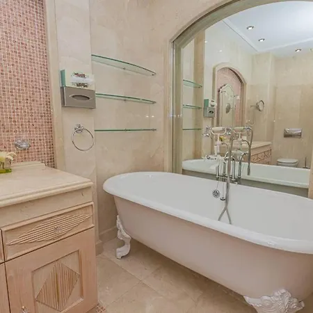 Апартаменты Luxe Del Golf - Brisas *