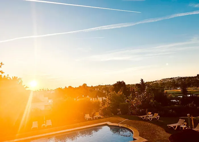 Luxe Del Golf - Brisas 公寓